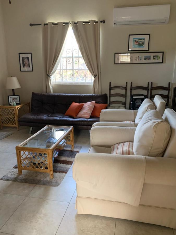 Raivens Nest Bed And Breakfast Christ Church Bagian luar foto